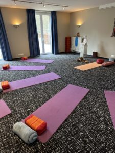 Séance d'initiation au yoga et à la méditation